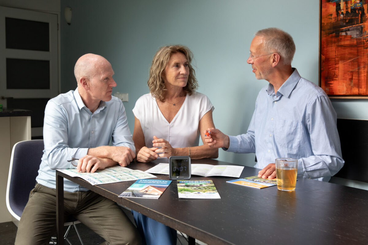 Energiecoach-advies-duurzame-woning-gesprek-energieke-rondeveners